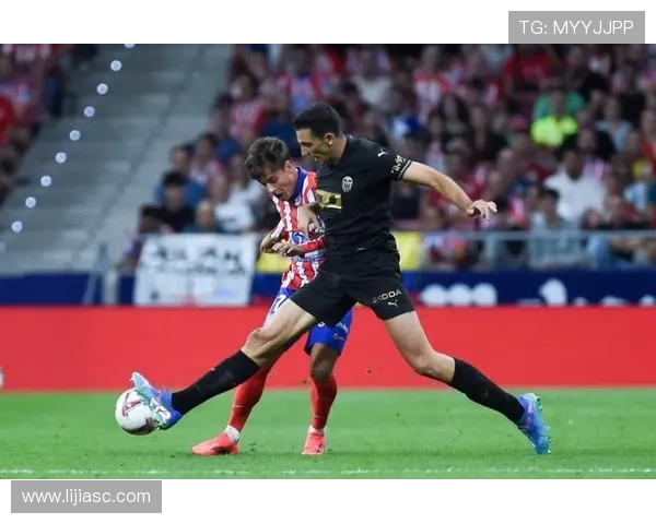 马漂亮热爱足球展现明星风采成就梦想之路 马漂亮热爱足球展现明星风采成就梦想之路